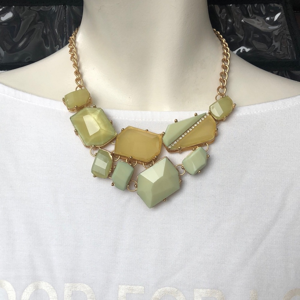 4/$25🛍 Green/Yellow Chunky Statement Costume Jewelry Bib Necklace